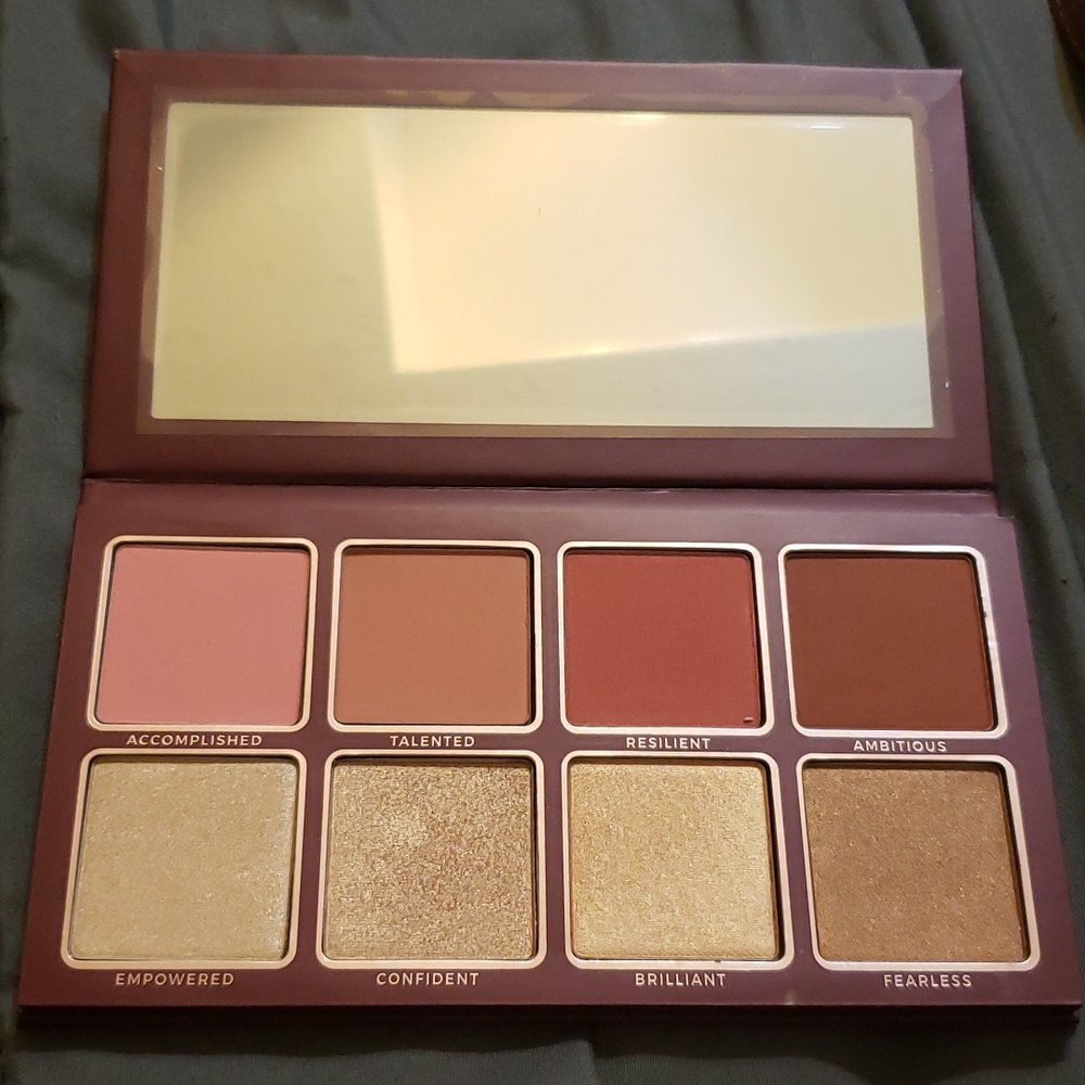 Beauty In A Blinc Go Getter Face Palette Matte Blush Highlighter Palette NEW